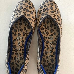 Rothys leopard